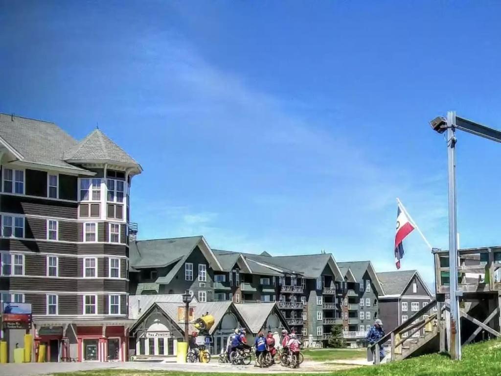 Enjoy The Long Range View, Ski In N Out Top Of The Mountain Condo Snowshoe Bagian luar foto