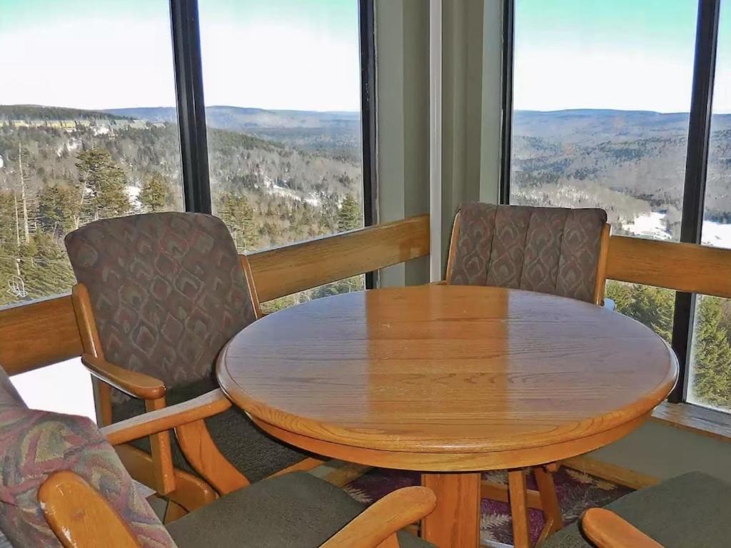 Enjoy The Long Range View, Ski In N Out Top Of The Mountain Condo Snowshoe Bagian luar foto